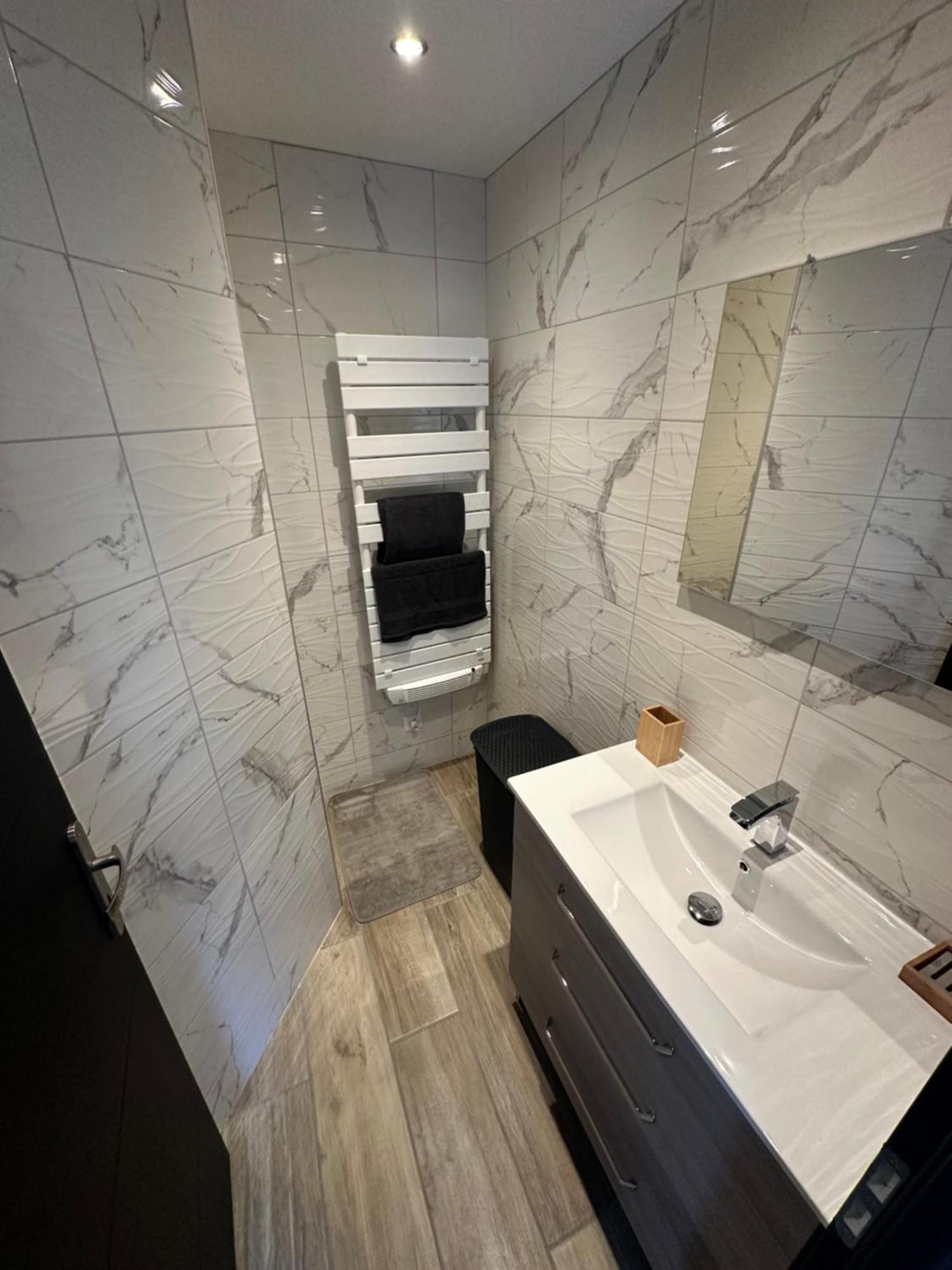 Appartement Moderne Et Confort Châtillon-sur-Seine 外观 照片
